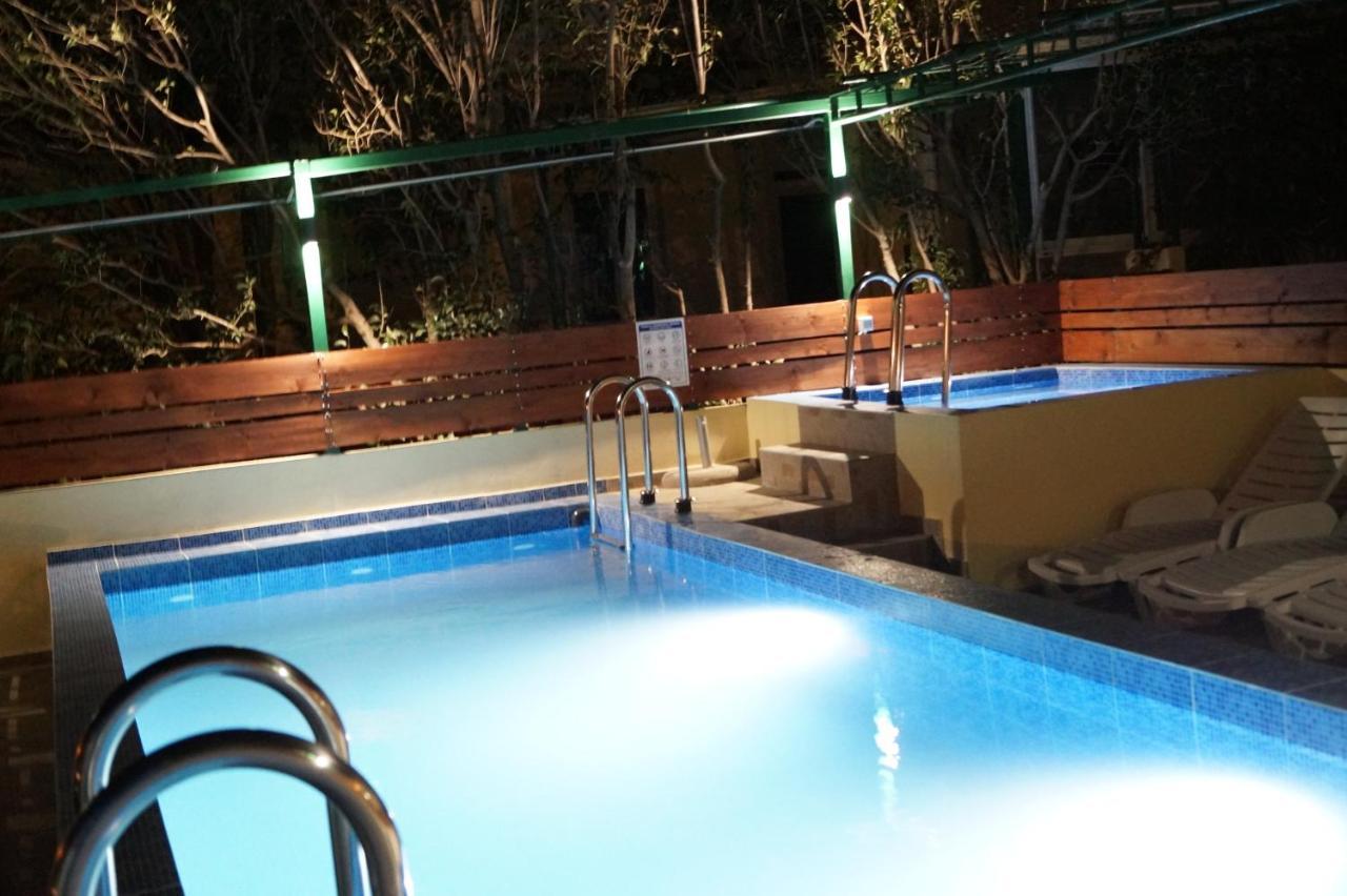 Studio Apartments Marija With Private Parking Makarska Exterior foto
